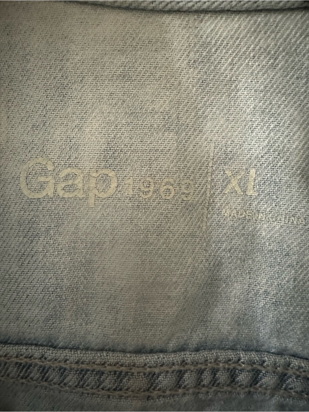 Gap Light Wash Faded Distressed Denim Jacket - Women XL - Picture 7 of 13